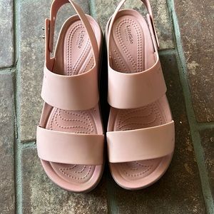 Crocs literide platform sandals